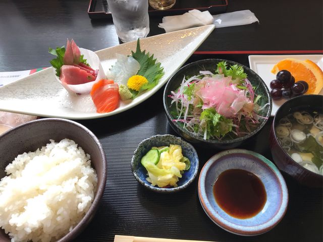 美味しくいただきました。
唐揚げも美味しいです。_割烹阿部