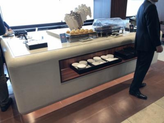 軽食_伊丹空港3階サクララウンジ