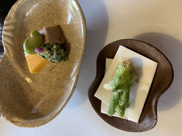 たらの芽天ぷら、胡麻豆腐、卵焼き、菜の花の白和え_つづら