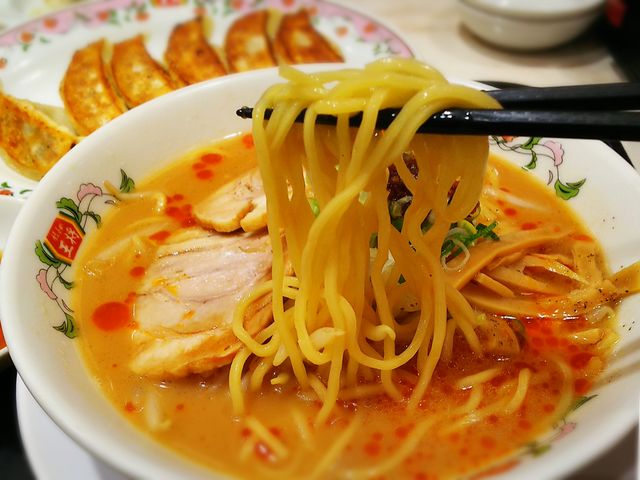 王将ラーメンの麺リフト_餃子の王将 和歌山新宮店