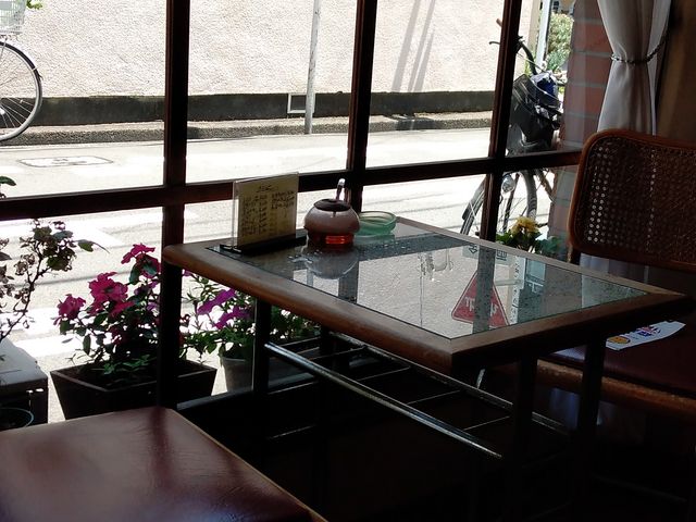 窓際_ぶんせん