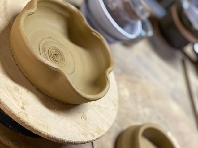 お皿と灰皿を作りました。_陶工房美土里の洞