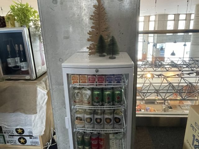 ラウンジ(飲み放題無料でした)_HAKUBA S-CLASS