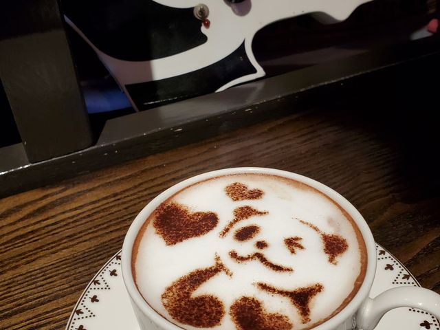 ココアにもラテアート。_ぱんだ珈琲店