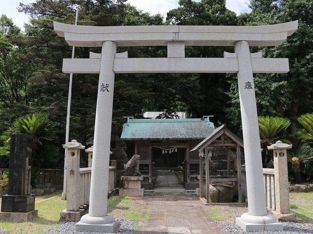 鳥居。_加賀神社