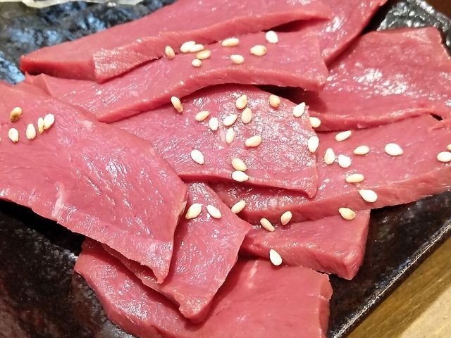 ハツサシ_焼肉 ホルモン やまけん2号店