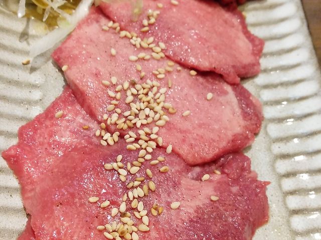 牛タン2種盛り_焼肉 ホルモン やまけん2号店