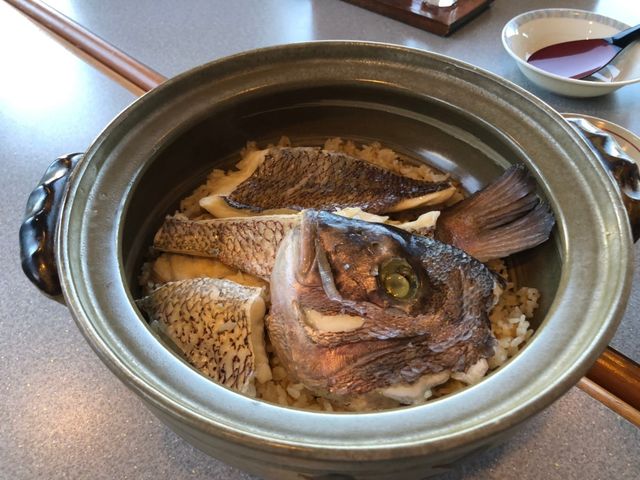 絶品の鯛めし!ぜひお試しを_かもめ