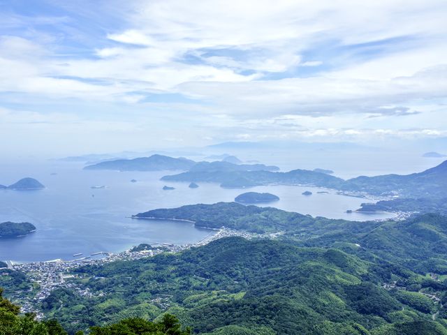 テイクオフのから少し下った所にある展望テラスからの眺めが最高です!_嵩山山頂展望台