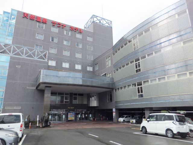 正面玄関付近_テルメ金沢