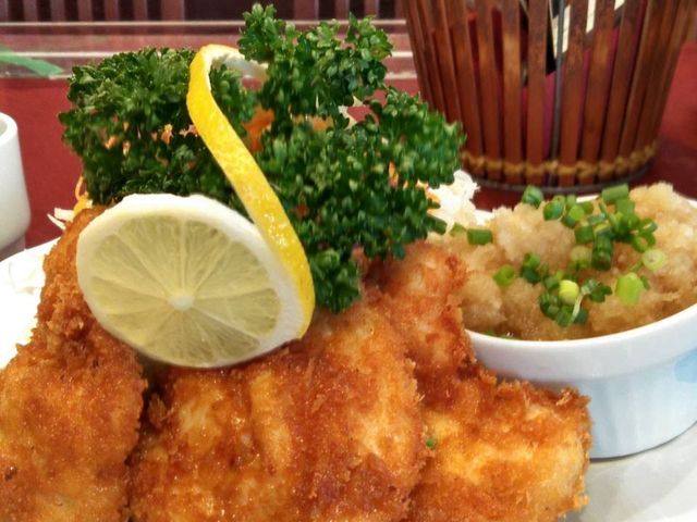 若鶏の和風カツレツ_サラダニース 西新宿6丁目店