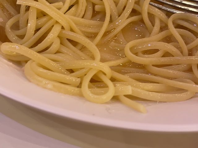 パスタの麺太くて硬くてまずい_スイーツパラダイス SWEETS PARADISE 福岡パルコ店