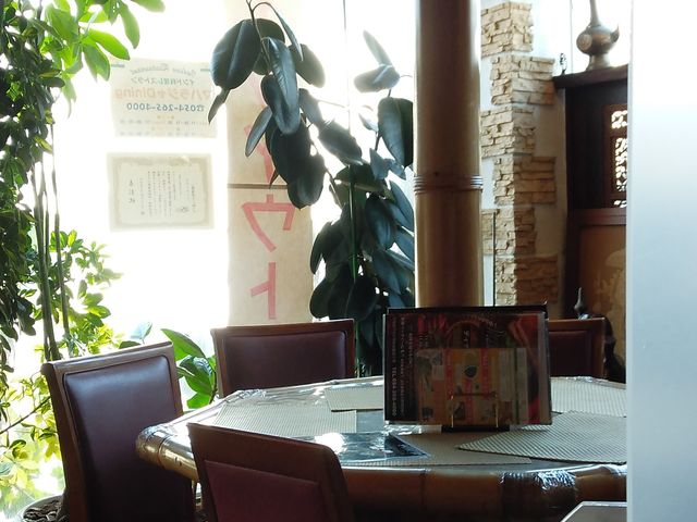 円卓席_MAHARAJA DINING