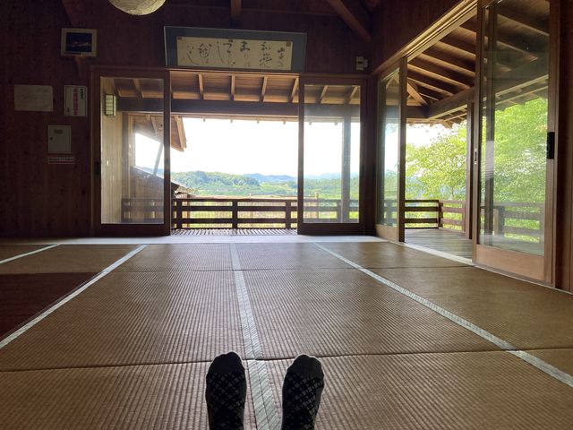 露天風呂の大広間は換気バッチリ!景色も最高です。_りんご温泉