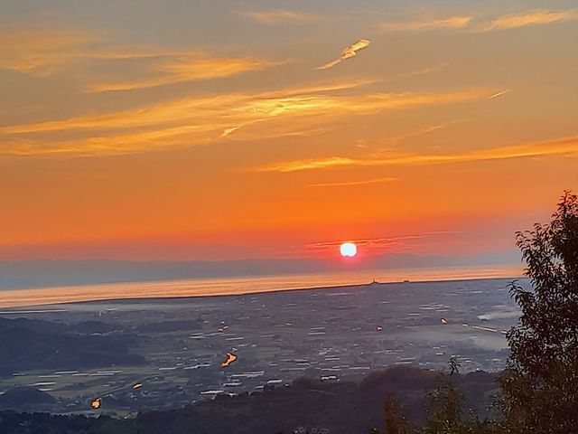 天気が良い日は景色を見渡せる場所に設営をお勧めします。_お牧山キャンプ場