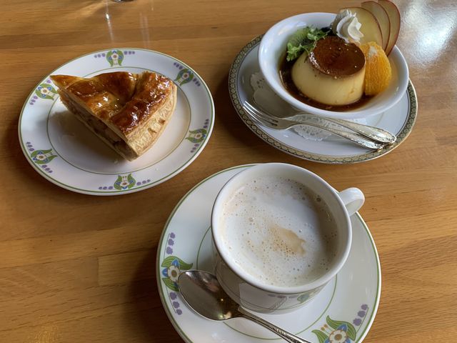 万平ホテル カフェテラス
