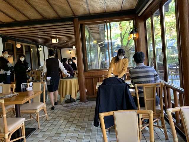 万平ホテル カフェテラス