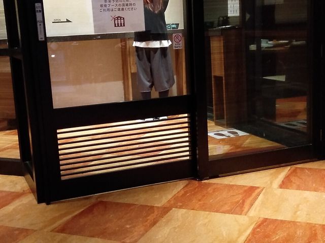 喫煙ブース_エクセルシオールカフェ仙台中央通り店