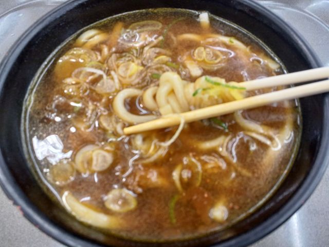 蕎麦だしが、効いた美味しいカレーうどん_東部湯の丸サービスエリア上り線