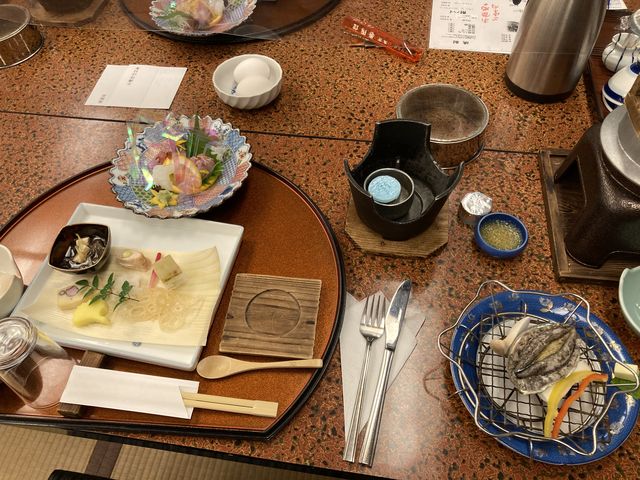 夕食です!豪華で美味しい!お腹いっぱい_春陽館