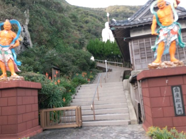 大師像入り口_室戸青年大師像