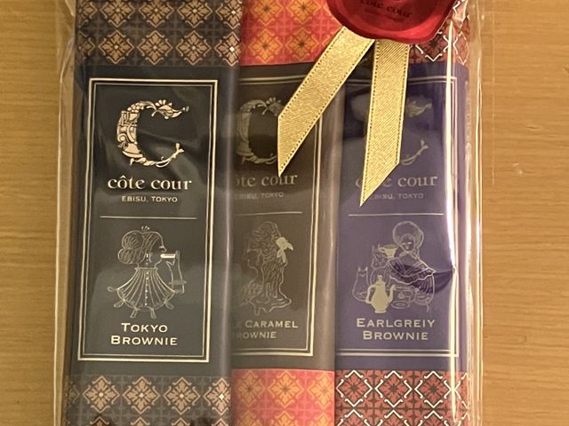 いろいろなフレーバーを食べたかったので3つセット購入。
友達用にも購入しました。_cote cour