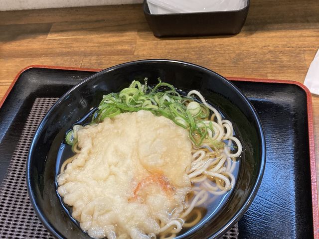 出汁も麺も美味しい_えきそば・姫路駅店