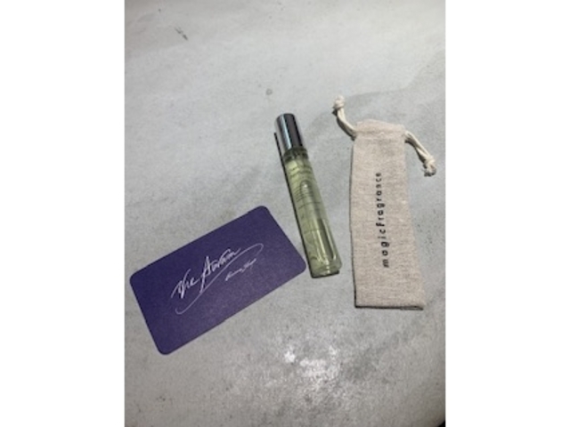 出来上がった香水です。可愛い袋もついてます!!_THE ABRAM AROMA SHOP