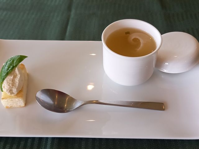 一品目です。気分が盛り上がります。_the view 瀬戸内