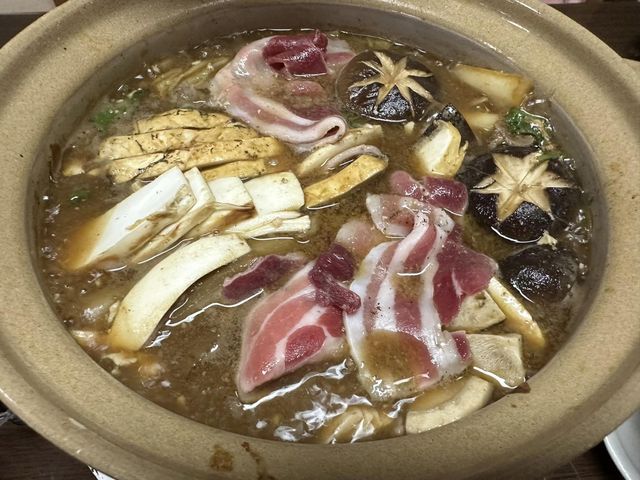 写真は2皿追加時に肉を入れた時のものです。いつも行っている料理旅館との違いにビックリ!_籠坊温泉 旅館 浪花館