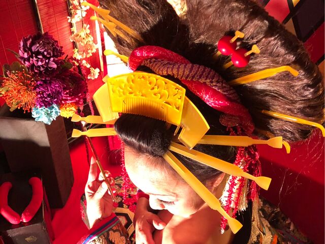 本格的なヘアメイクの腕も確かです。_変身スタジオ 艶蓮(Adebasu)