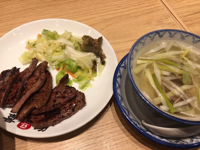 テールスープも薄味で普通に美味しい。_味の牛たん 喜助 JR仙台駅店