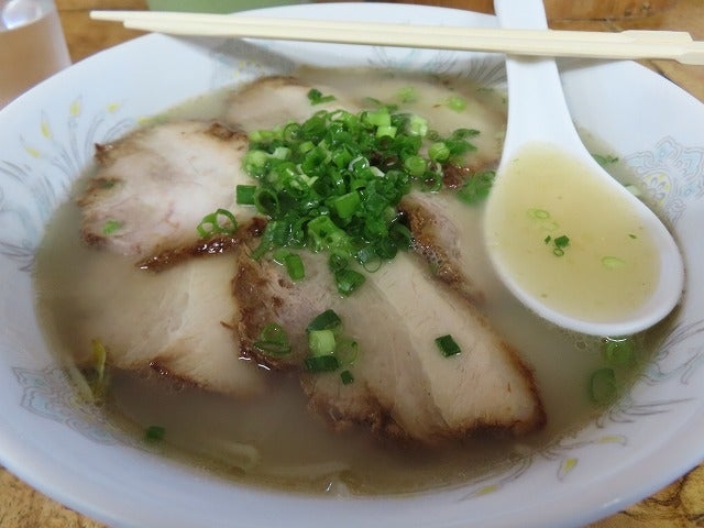 スープもチャーシューも美味_らーめん秀