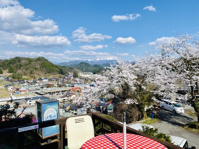 近くのカフェからの眺め_北山公園