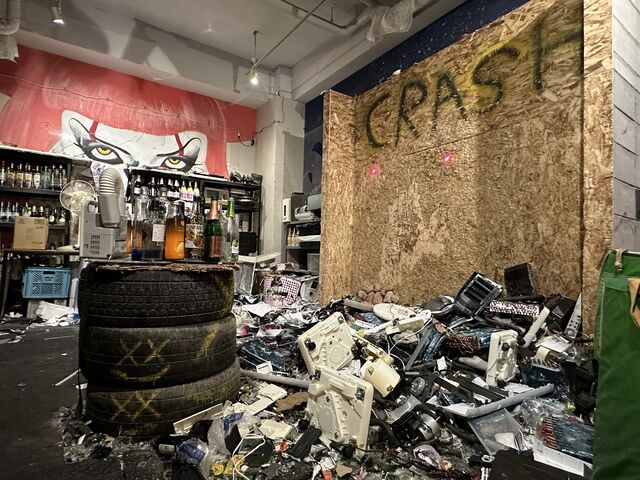 体験ルームのお部屋_CRASH BOX(クラッシュボックス)