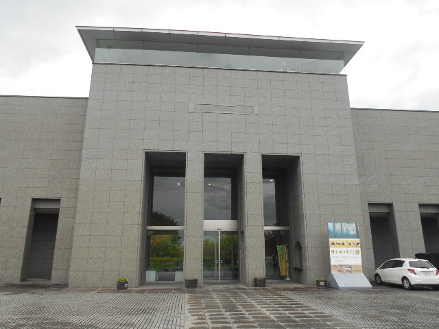 砺波市美術館