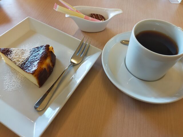偕行社コーヒーとチーズケーキ_Belle Epoque 偕行社かふぇ