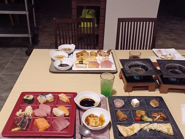 お食事処も とても落ち着きのある静かな空間でした_大江戸温泉物語Premium 白浜彩朝楽