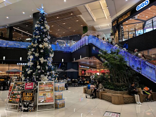 2024年11月、クリスマスイルミネーション。_イオンモール川口