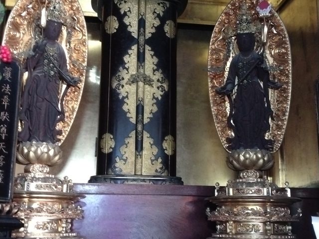 月光菩薩様も日光菩薩様が薬師様をサポートされていました_神山一乗寺