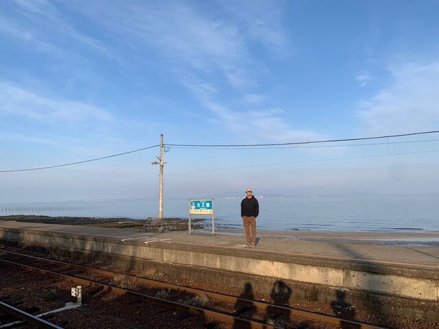 海がすぐ側_島原鉄道(大三東駅)