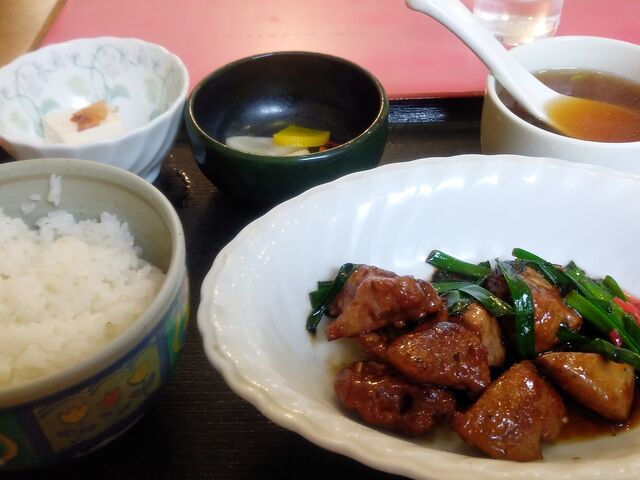 レバニラ炒め定食・1,050円_銀杏亭