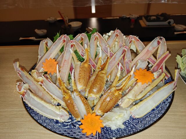 ずわいガニ鍋5500円
鍋・雑炊セット・フルーツ_志摩の味 浮島