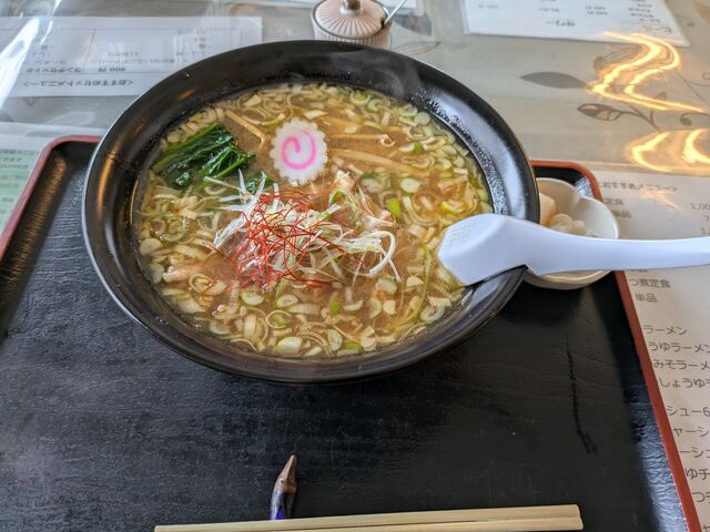 もつみそラーメン_食事処・真木