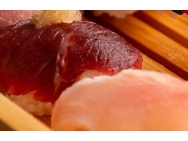 赤身の肉寿司_【地域最安180円生ビール】 西船橋 肉寿司