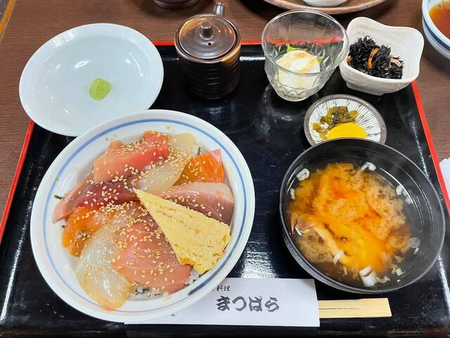 まつばらのランチセットの海鮮丼_さかな料理まつばら