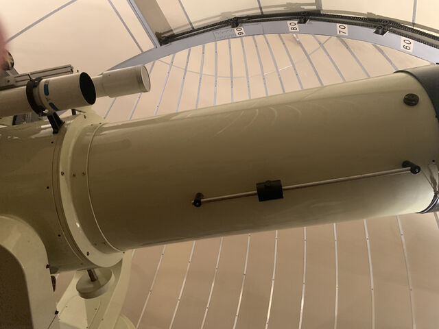 バスの時間調整に寄った善兵衛ランドではこんな大きな望遠鏡で太陽のフレアなどを観察させてもらいました。_かいづか いぶき温泉