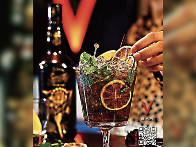 地下の隠れ家 アメリカンラウンジ V BAR ブイバーの写真1