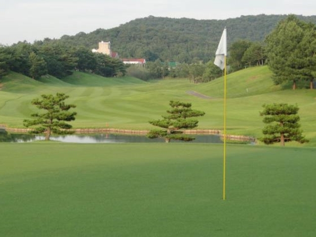 サンロイヤルゴルフクラブの写真1
