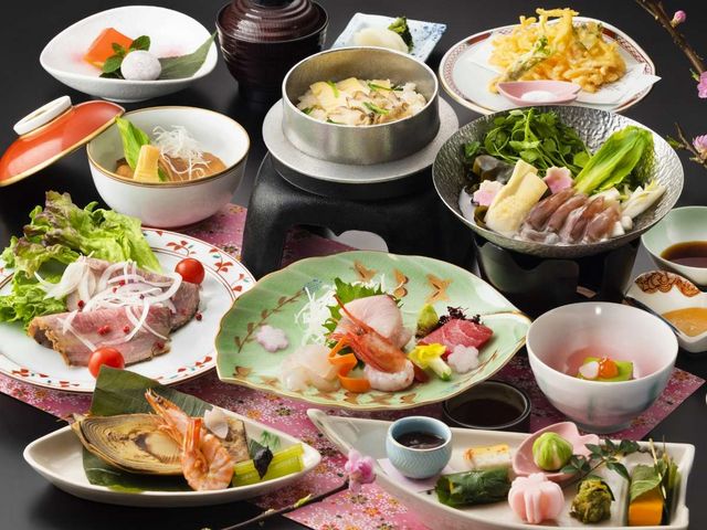 四季に合わせたお料理をご用意いたします。
※お写真はイメージです。_小川温泉元湯 ホテルおがわ